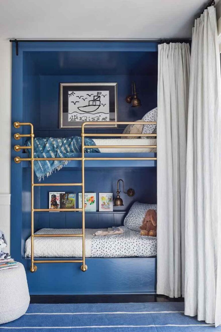 26 Twin Bed Ideas for Small Bedrooms That Work for Adults and Kids ...