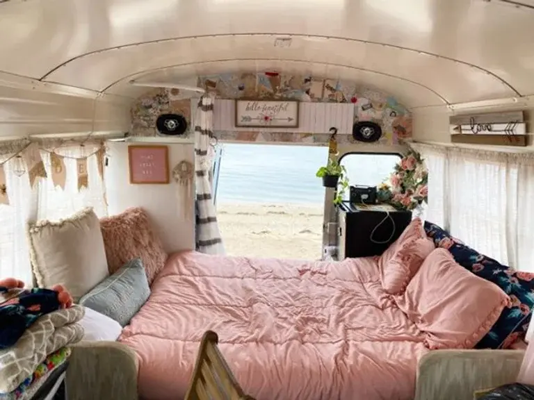 0418 She built a conversion bus at 18 the life of a girl and her little blue bus smallhometours.com 3