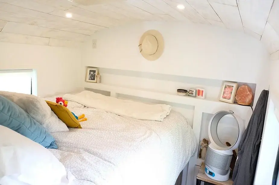 0419 25 Blue bird bus conversion feels more like a home than a bus smallhometours.com 3