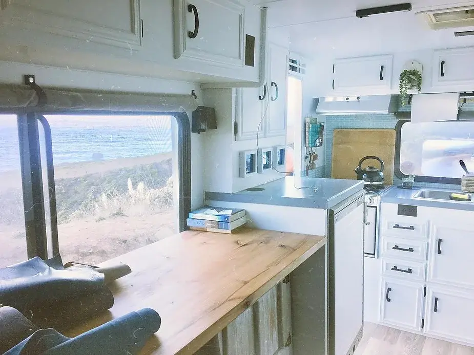 0420 While everyone has sprinter fever she is out there making the best of a totally cool vintage van smallhometours.com 5