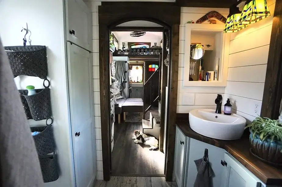0424 Couple buys Florida island builds 2nd tiny house built to withstand hurricanes smallhometours.com 5