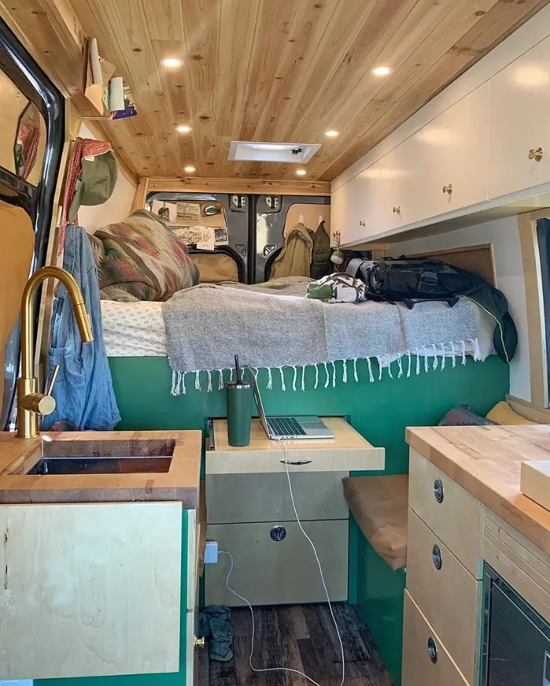 0431 Adventurous woman works full time on the road helping small businesses In her Mercedes van smallhometours.com 5