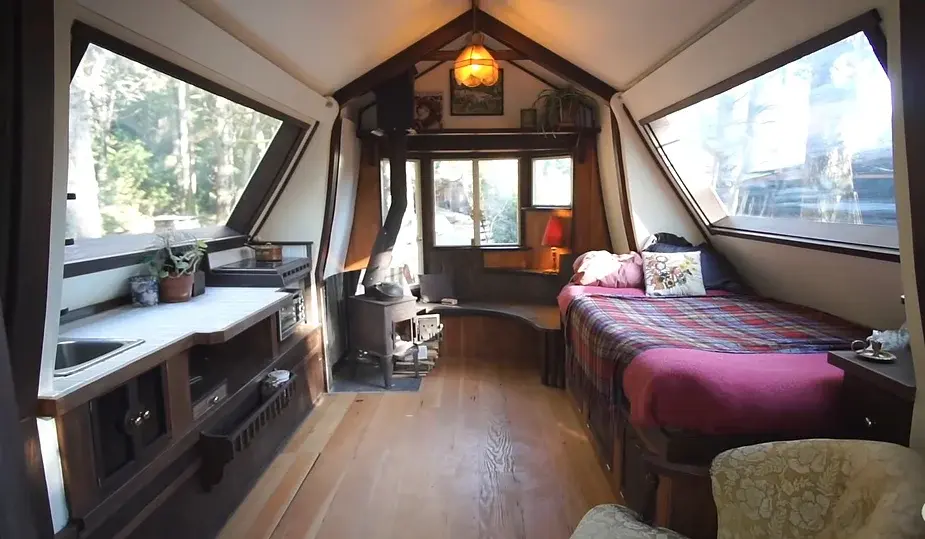 0444 Gorgeous folding tiny house built with reclaimed materials smallhometours.com 2