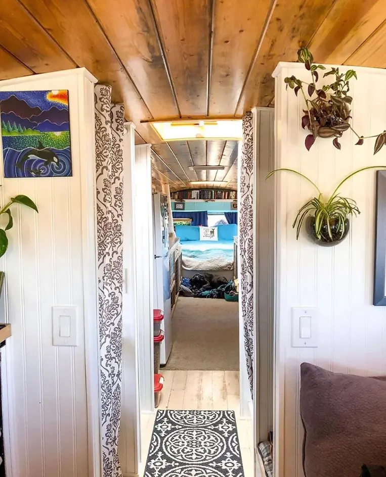 0445 Off grid bus conversion life with 5 pets two rabbits two cats and a senior dog smallhometours.com 3