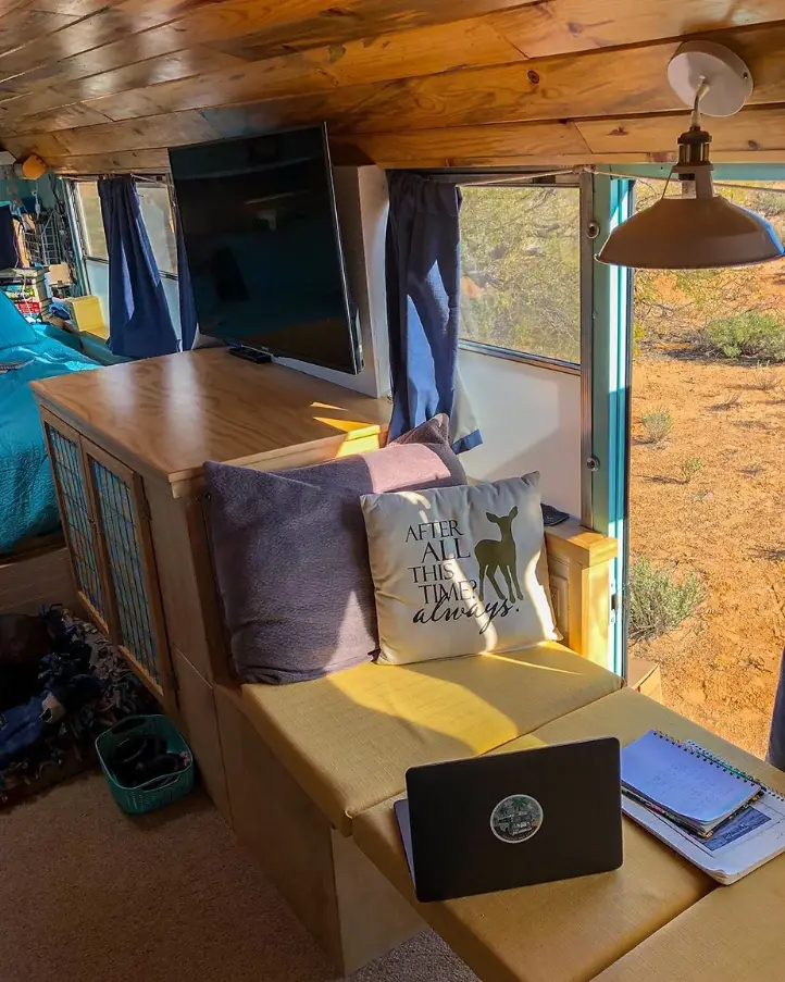0445 Off grid bus conversion life with 5 pets two rabbits two cats and a senior dog smallhometours.com 4