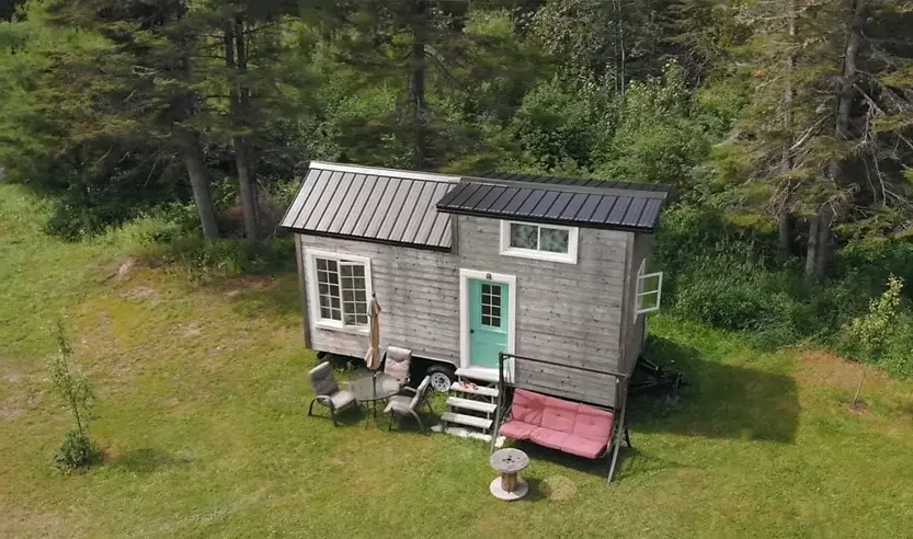 0456 Open concept minimalist 25 foot tiny house built with reclaimed materials smallhometours.com 2