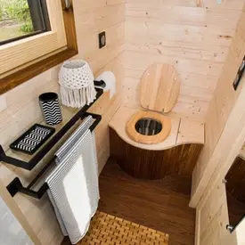0460 Gorgeous tiny house with two separate rooms smallhometours.com 7
