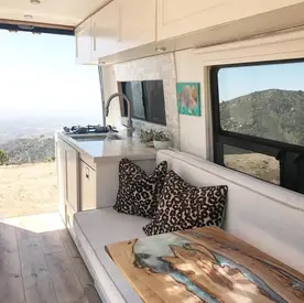 0463 NBC news reporter chooses vanlife after hiking pacific crest trail smallhometours.com 2