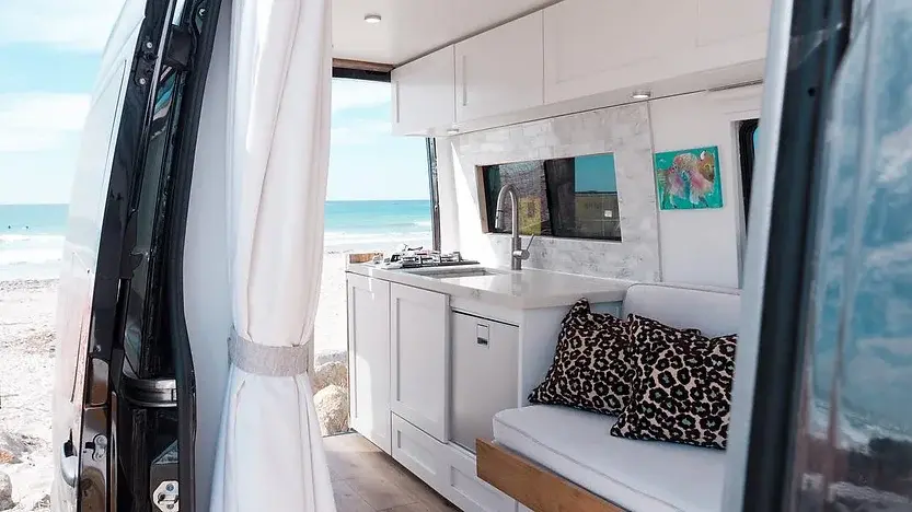 0463 NBC news reporter chooses vanlife after hiking pacific crest trail smallhometours.com 5