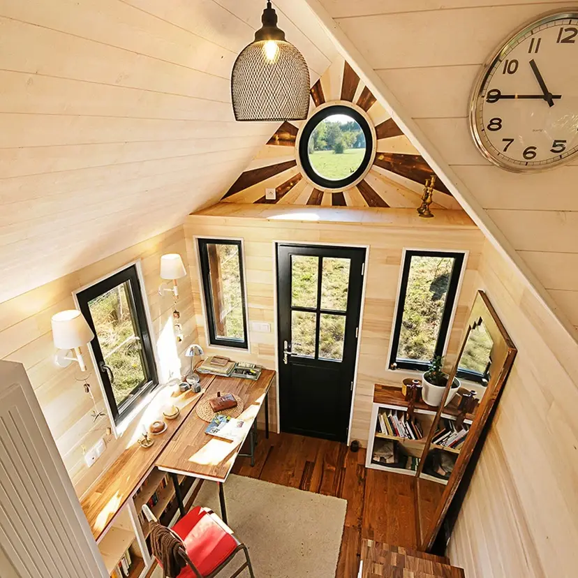 0471 Georges tiny house with a large sheltered porch smallhometours.com 7