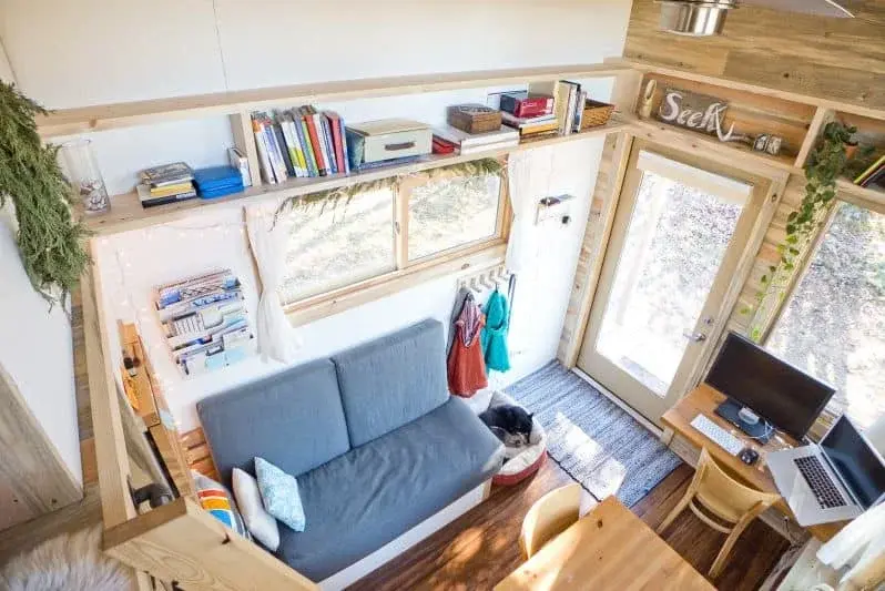 0484 Brilliant DIY 20x8 tiny house with home office space for 30.000 smallhometours.com 4