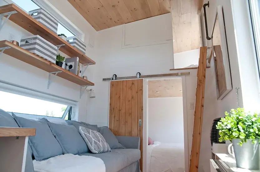 0487 260 ft tiny house with two beautiful bedrooms smallhometours.com 2