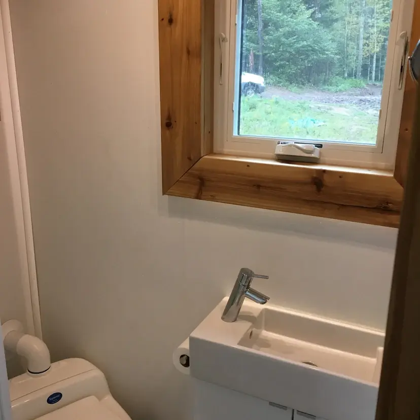 0489 Gorgeous 16 tiny house fully off grid smallhometours.com 2