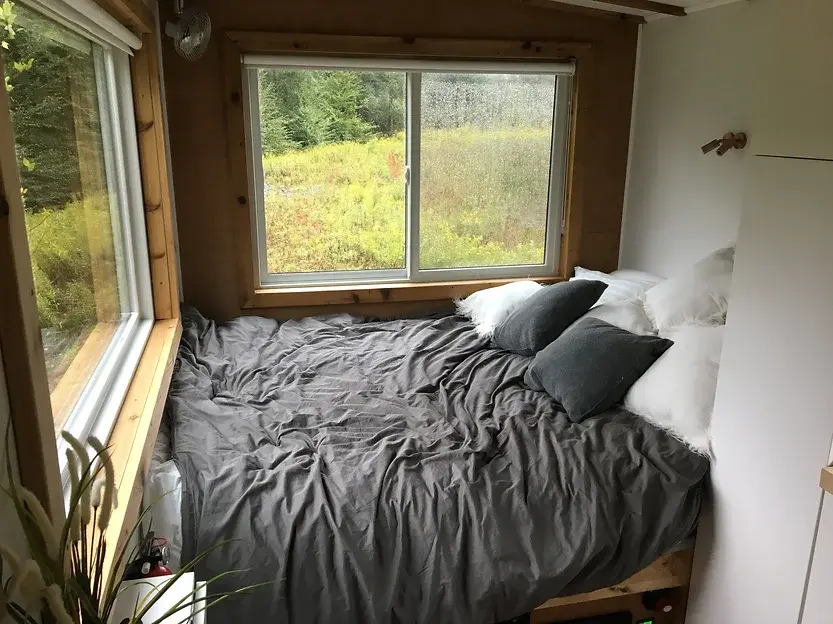 0489 Gorgeous 16 tiny house fully off grid smallhometours.com 3