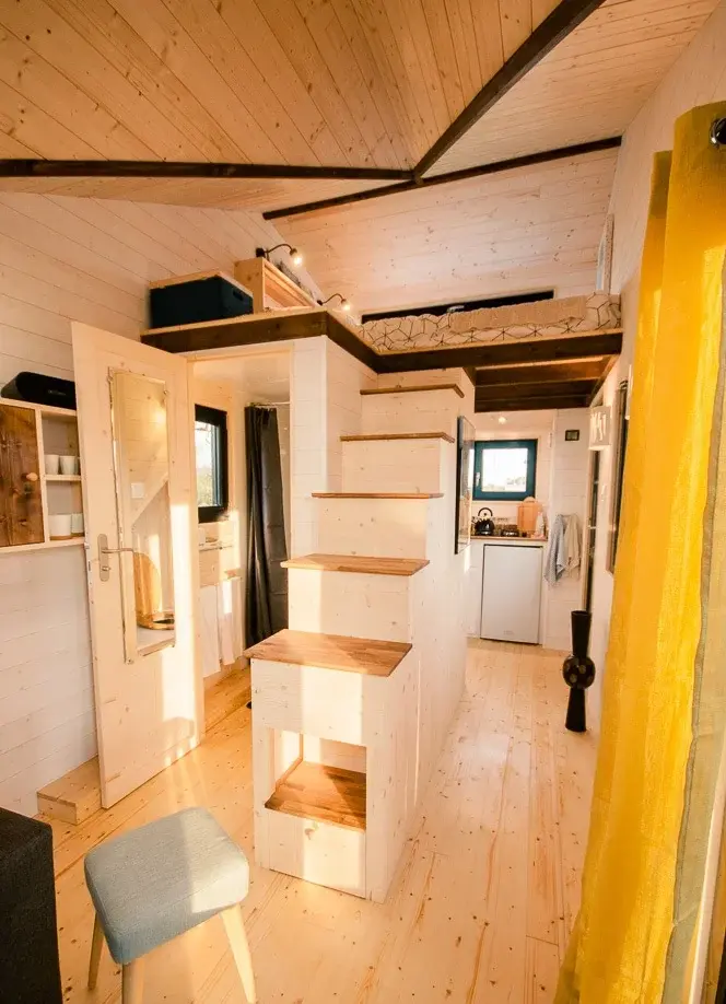 0491 Cozy tiny house with a unique style smallhometours.com 5