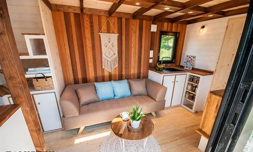 0494 Comfortable tiny house with an angled staircase with integrated storage smallhometours.com 1