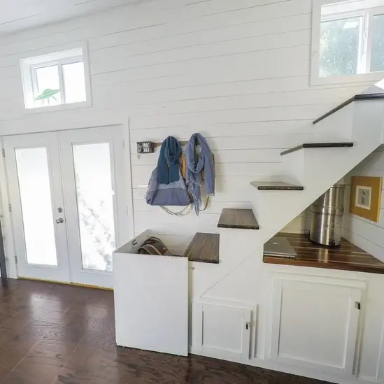 0512 Absolutely stunning paradise tiny house with 2 bedrooms 3 beds smallhometours.com 4
