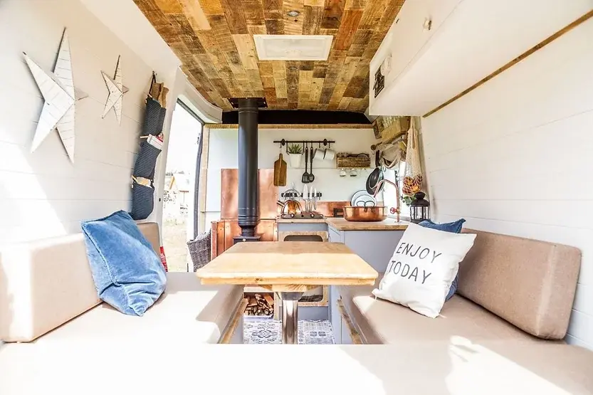 0520 Masterpiece design 2011 Citroen camper van smallhometours.com 6