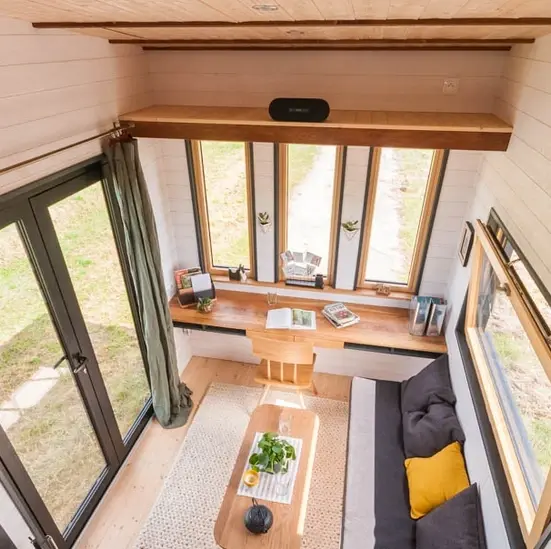 0539 Gorgeous tiny house with a lovely officeliving room smallhometours.com 9