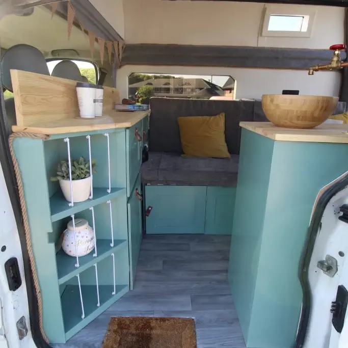 0544 Beautiful short SWB van with a unique high roof smallhometours.com 1