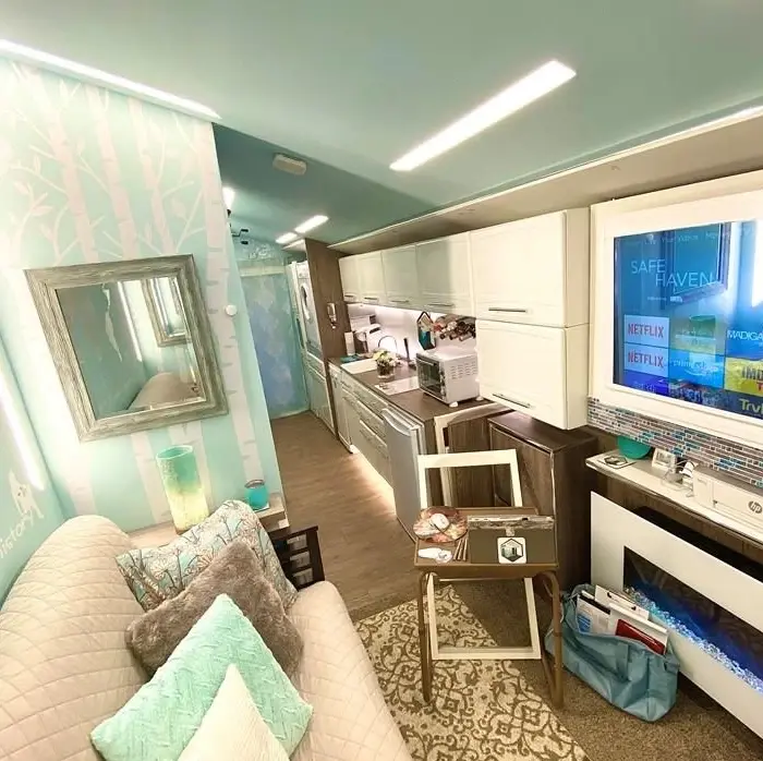 0556 One of a kind tiny house for living simply safely and sustainably smallhometours.com 6