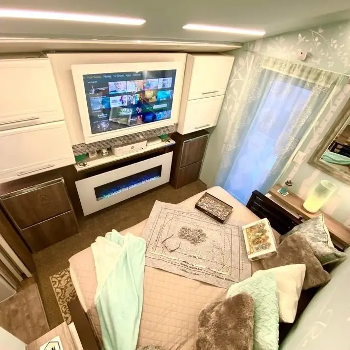0556 One of a kind tiny house for living simply safely and sustainably smallhometours.com 8