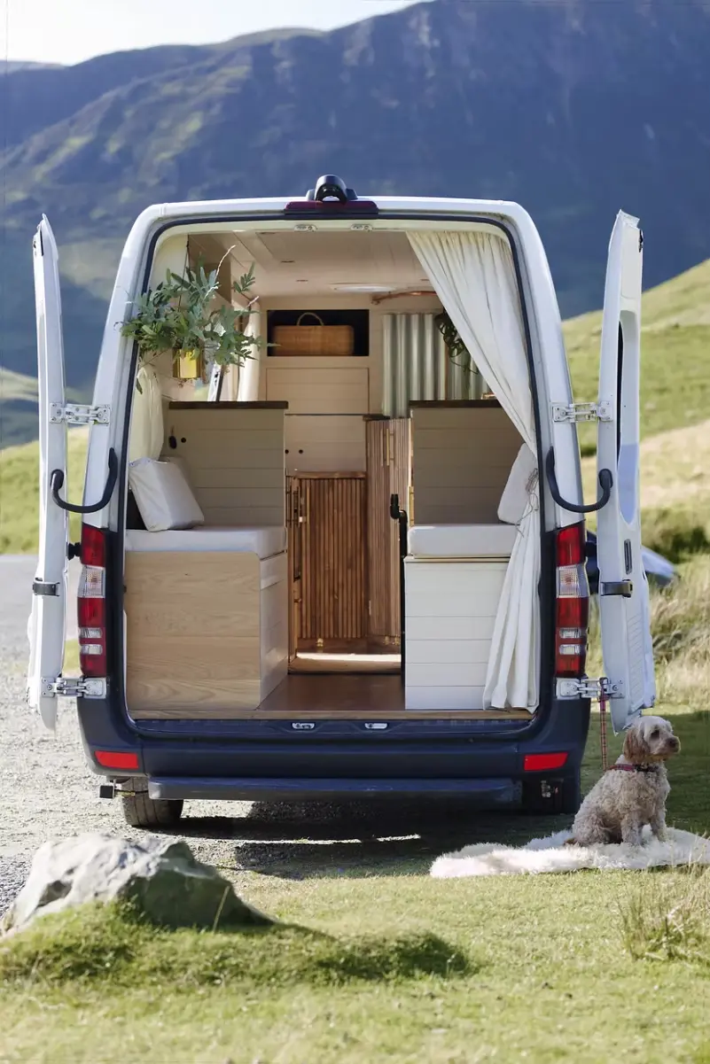 Small Splinter Van Stunning handmade Mercedes sprinter designed to be totally off-grid ...