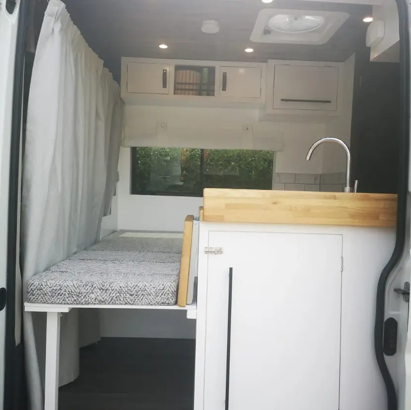 0562 Newly hand crafted Peugeot Boxer 335 conversion by father and daughter team smallhometours.com 5