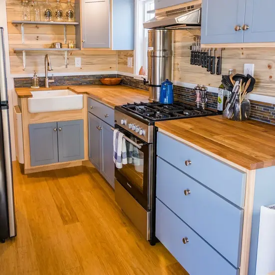 0577 Stunning tiny house that combines modern style with farmhouse style accents smallhometours.com 6