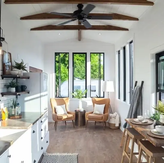0589 Beautiful and affordable tiny home with full size walk in shower smallhometours.com 8