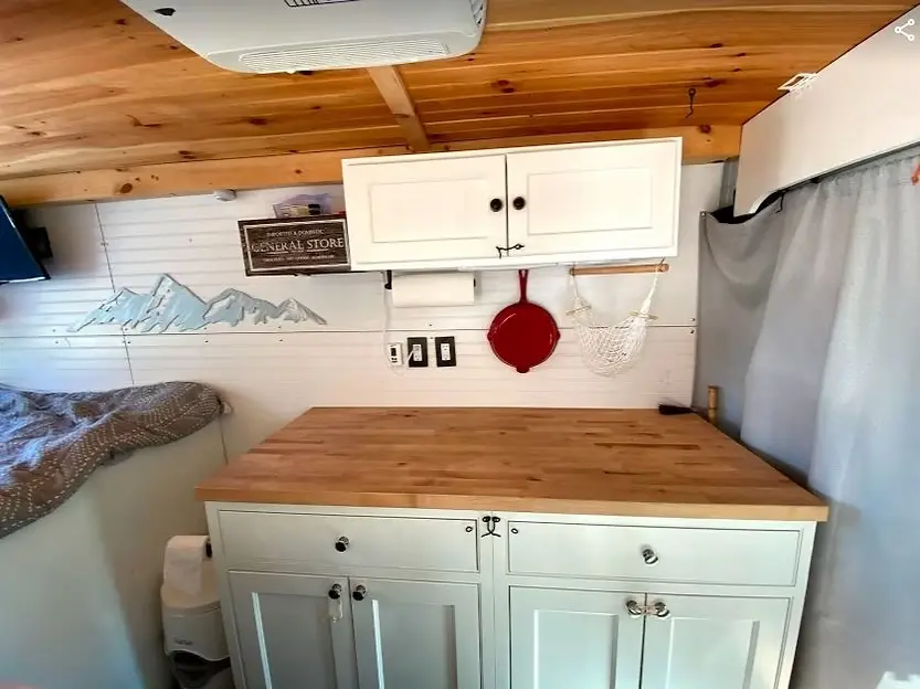 0590 Beautifully designed Ram Promaster with high roof fully equipped smallhometours.com 1