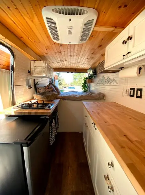 0590 Beautifully designed Ram Promaster with high roof fully equipped smallhometours.com 3