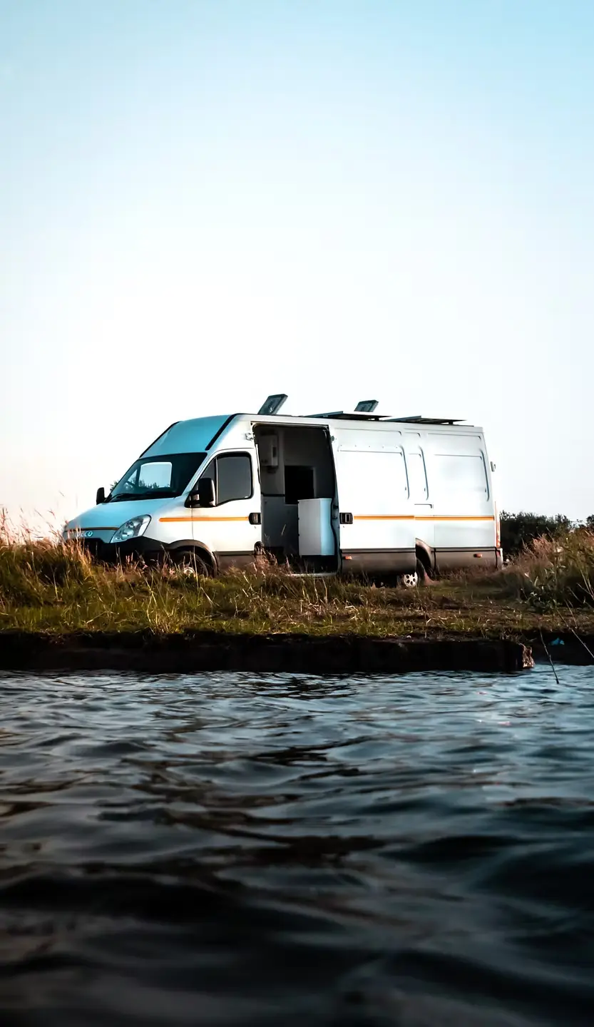 0592 Fabulous off grid Iveco daily camper to go to a new home and start some new adventures smallhometours.com 9