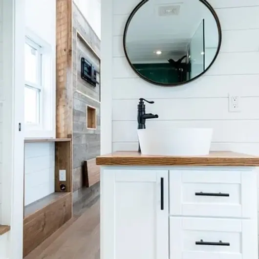 0593 Beautiful tiny house with removable pergola deck smallhometours.com 3