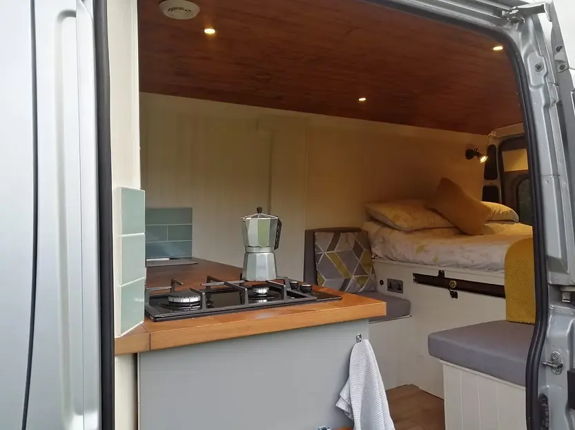 0600 Beautiful self sufficient Citroen relay Van conversion smallhometours.com 10