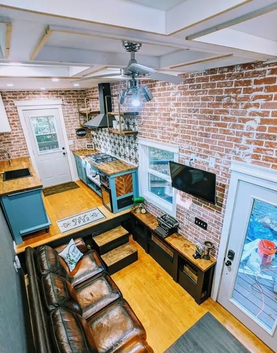 0619 Beautiful 331 sq ft tiny house on a trailer smallhometours.com 7