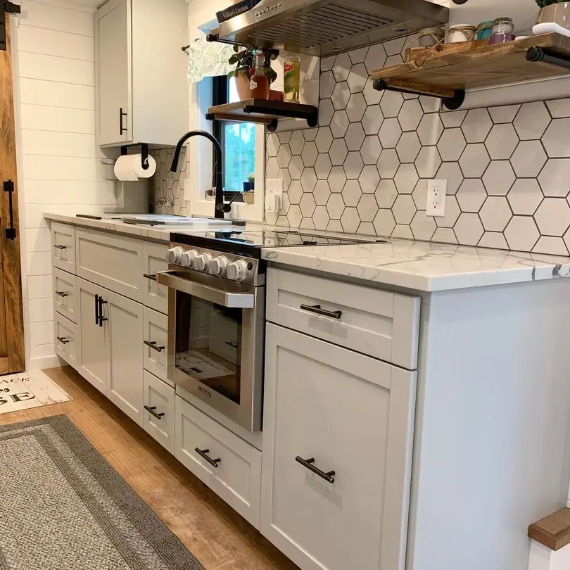 0621 Gorgeous 28ft tiny house with full size walk in shower smallhometours.com 1