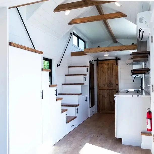0621 Gorgeous 28ft tiny house with full size walk in shower smallhometours.com 7