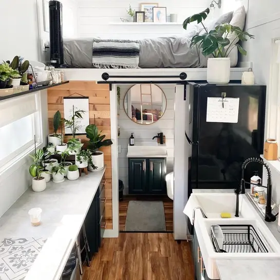 0623 Building a tiny house yourself isnt easy but this couple have made a gorgeous DIY tiny house 25k smallhometours.com 11
