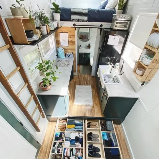 0623 Building a tiny house yourself isnt easy but this couple have made a gorgeous DIY tiny house 25k smallhometours.com 3