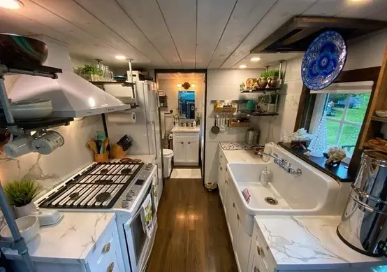 0627 At 28 feet long this tiny house has everything you need in an intelligent well designed space smallhometours 9