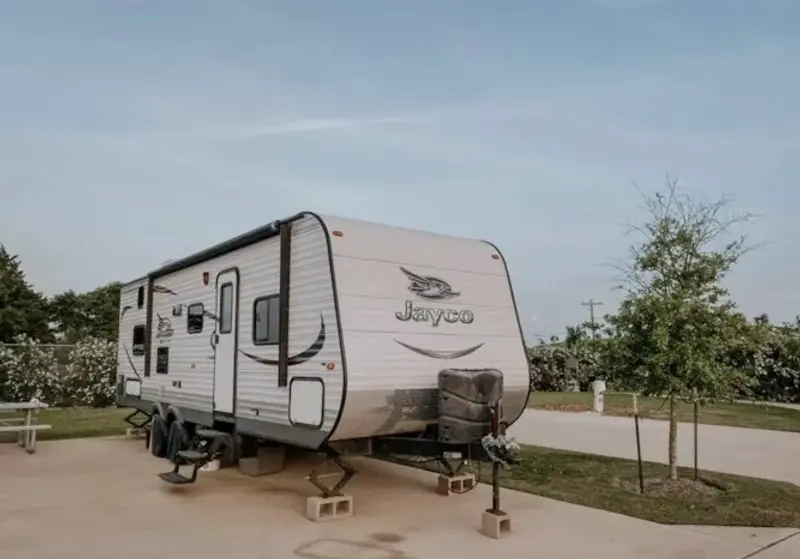 0633 Excellence renovation 2015 Jayco Jay RV tiny home smallhometours.com 6