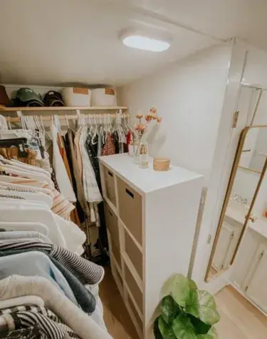 0633 Excellence renovation 2015 Jayco Jay RV tiny home smallhometours.com 8