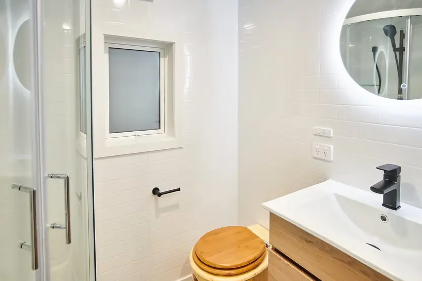 0637 Gorgeous tiny house w electric moving floor updown for master bedroom smallhometours.com 5