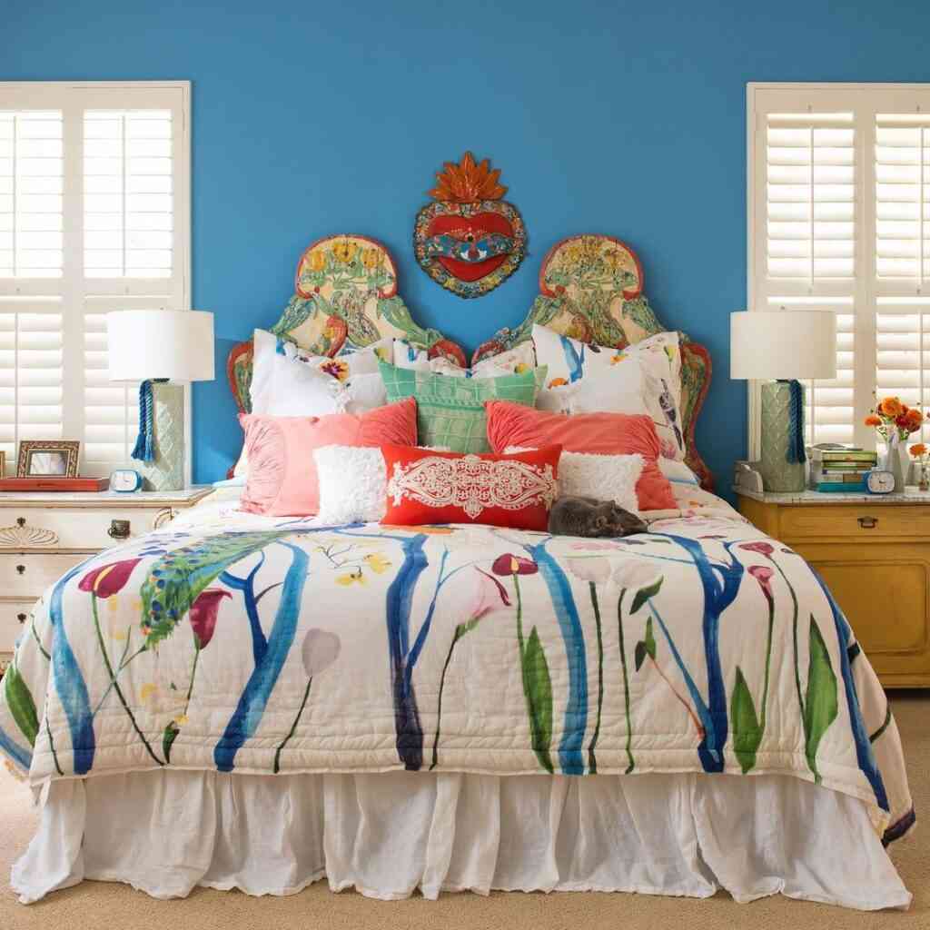 Old Mexican House Interior Design Ideas smallhometours.com 10