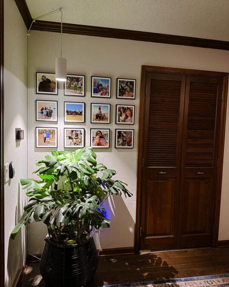 Photo Wall Ideas smallhometours.com 18
