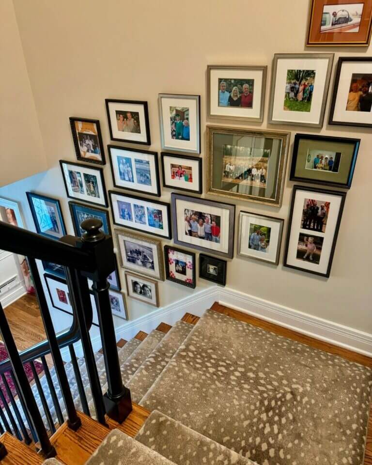 Photo Wall Ideas smallhometours.com 2