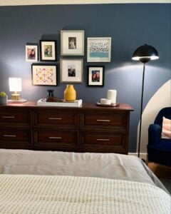 Photo Wall Ideas smallhometours.com 22