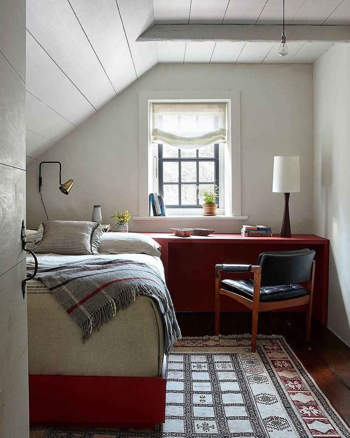56 Creative Tiny Teenage Bedroom Ideas That Maximize Small Spaces ...