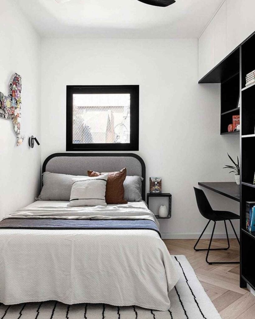 Tiny Teenage Bedroom Ideas smallhometours.com 9
